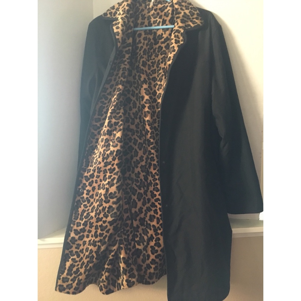 NWOT Black trench jacket with cheetah print